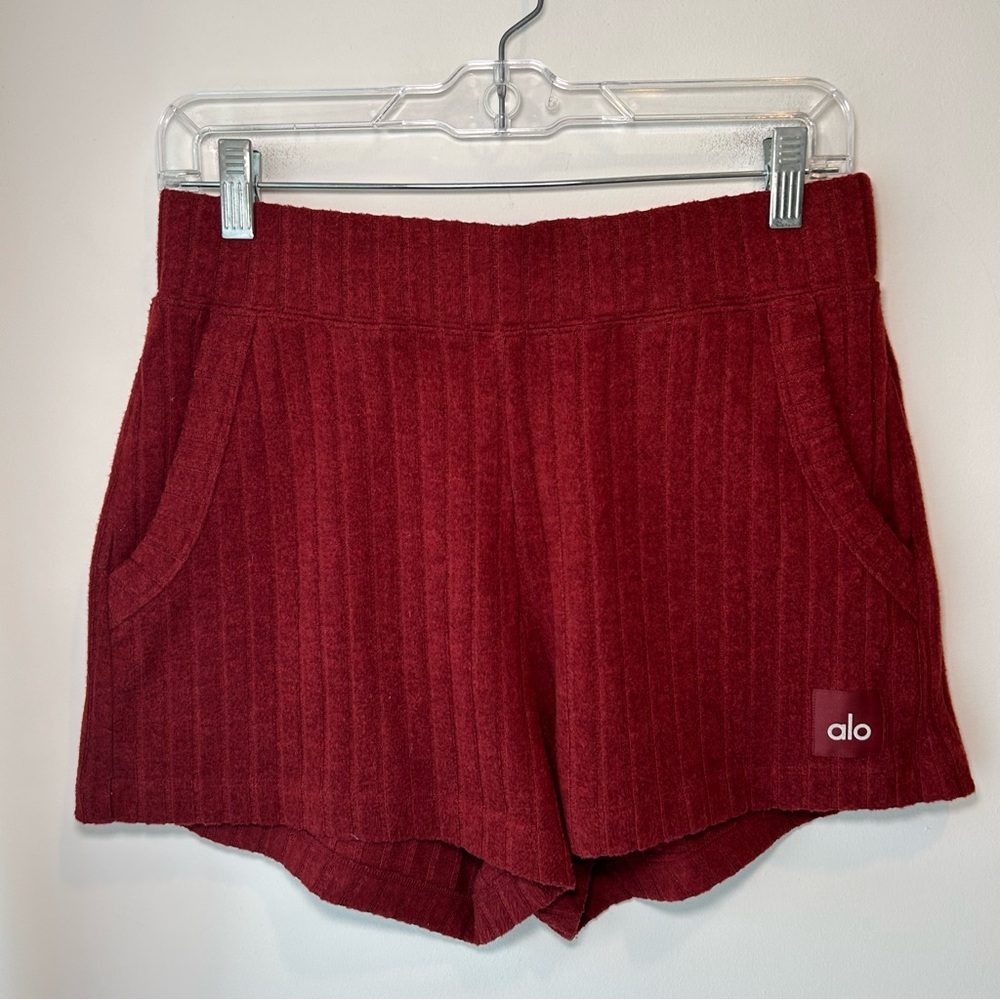 Alo Yoga Ribbed Take Comfort Short Red Size Medium - Picture 3 of 10